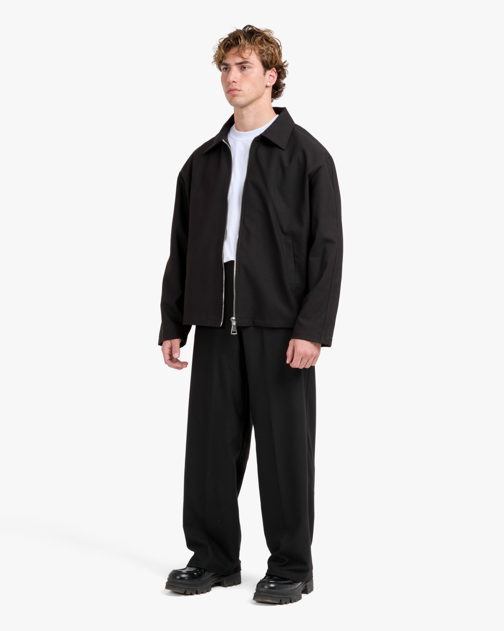 SILENT SLACK – Wide-Leg Wool Trousers