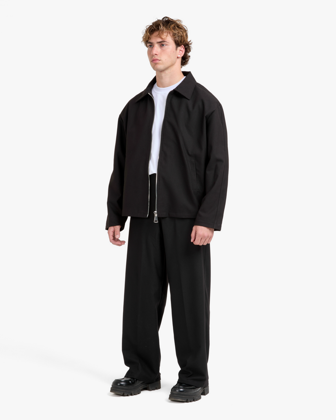 SILENT SLACK – Wide-Leg Wool Trousers