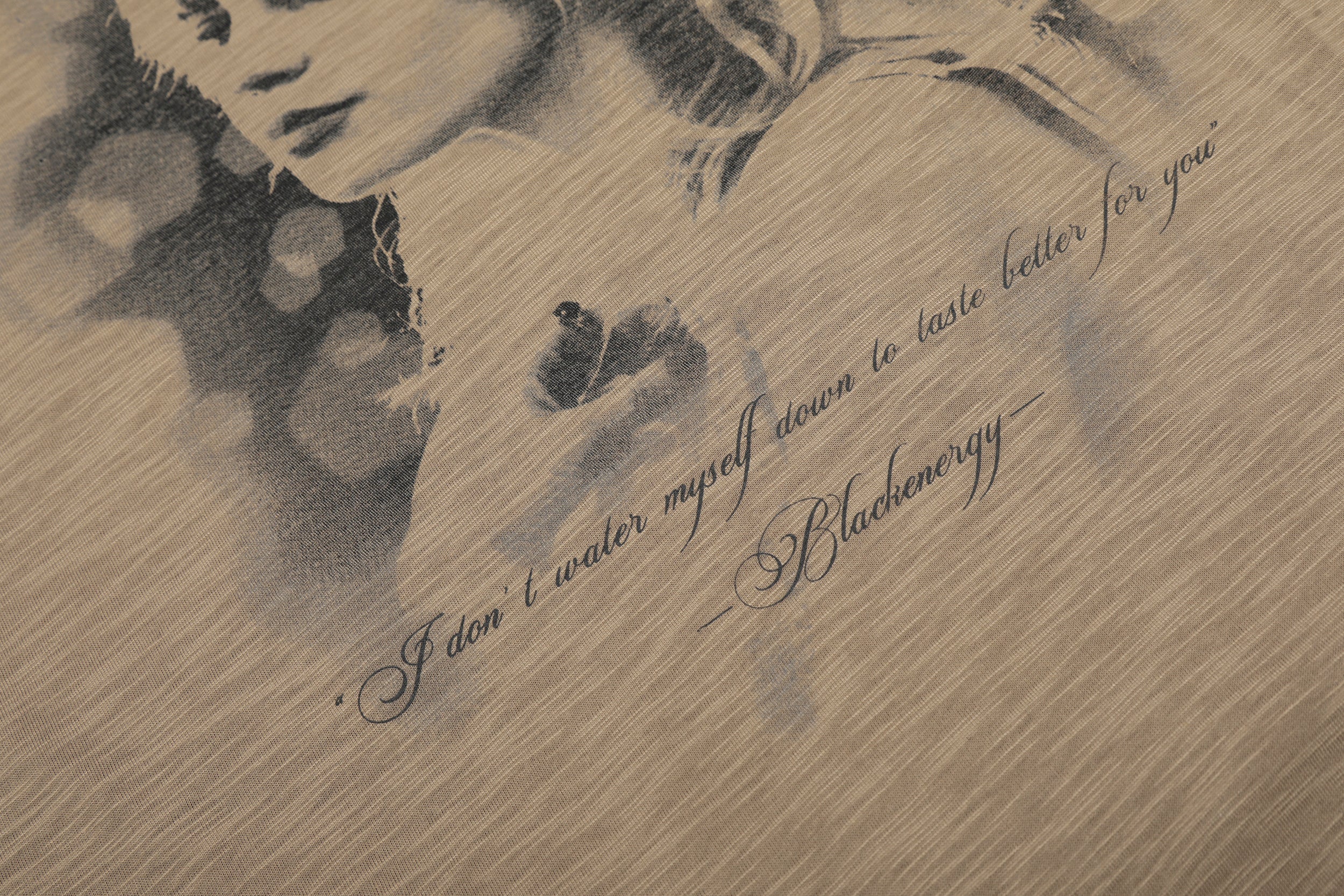 Omirad Vintage Portrait Graphic Long Sleeve Tee