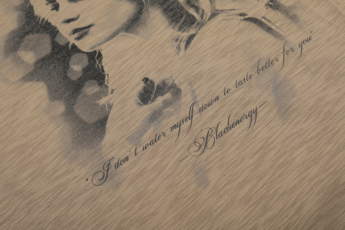 Omirad Vintage Portrait Graphic Long Sleeve Tee