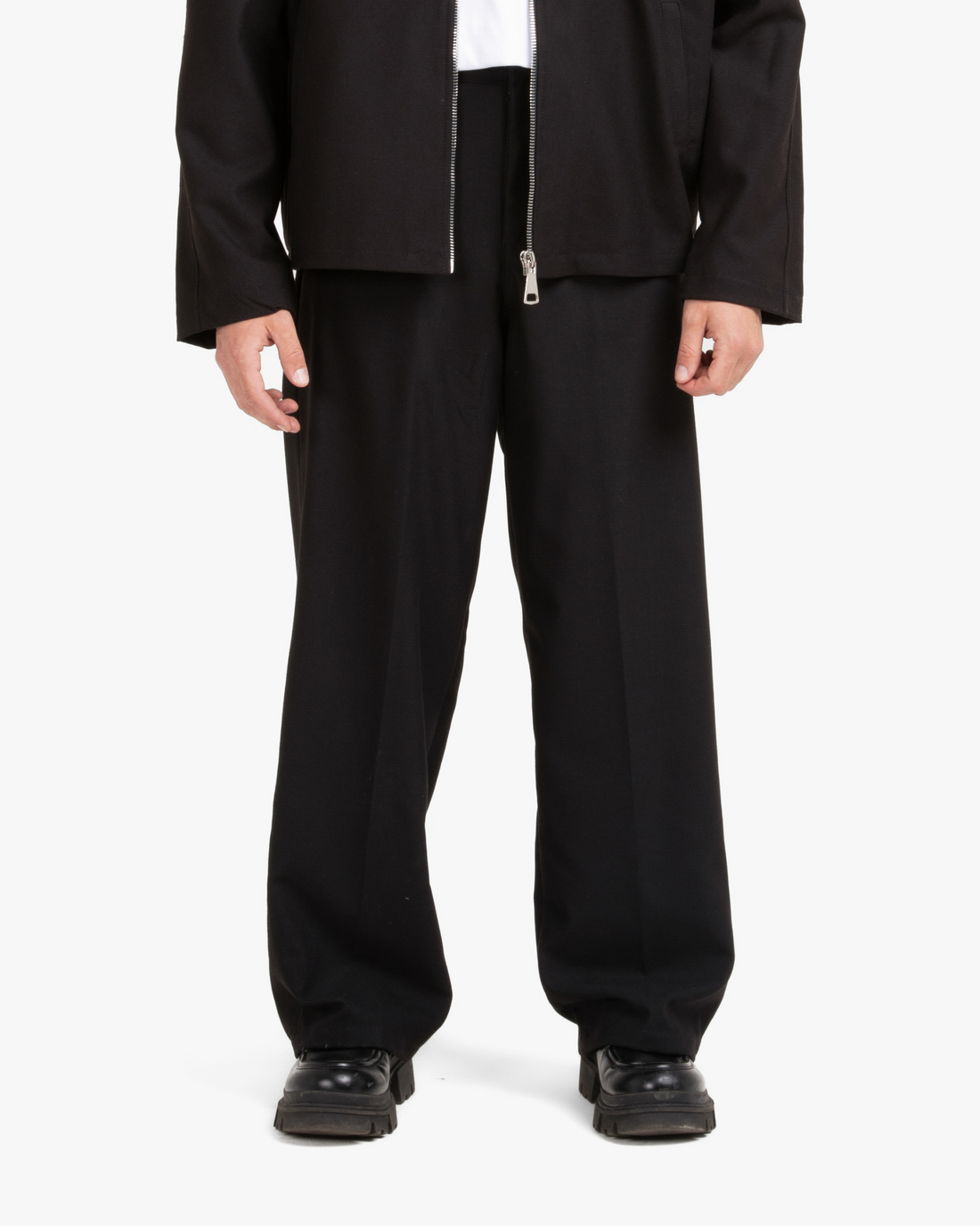 SILENT SLACK – Wide-Leg Wool Trousers