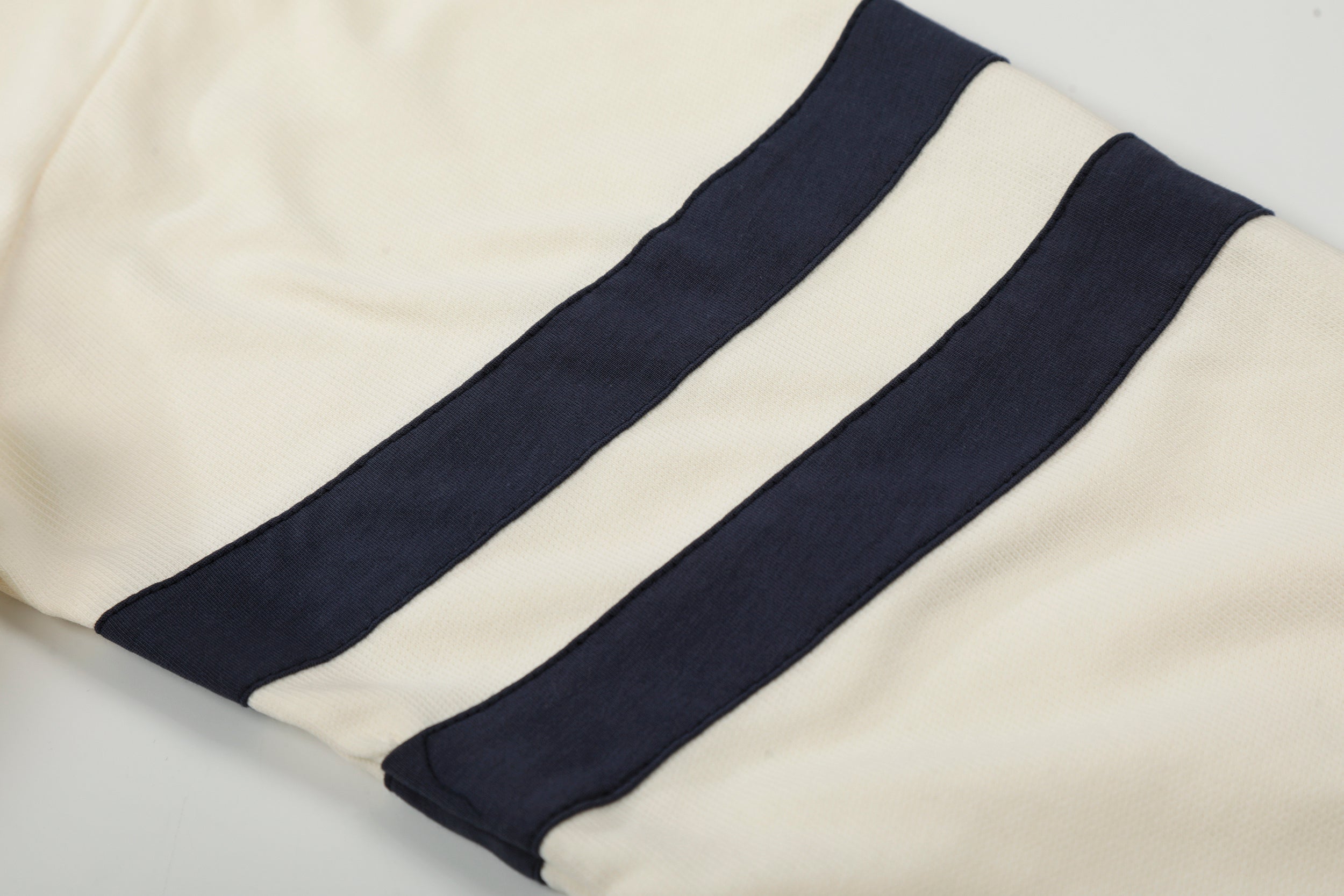 Omirad Vintage Graphic Long Sleeve Tee