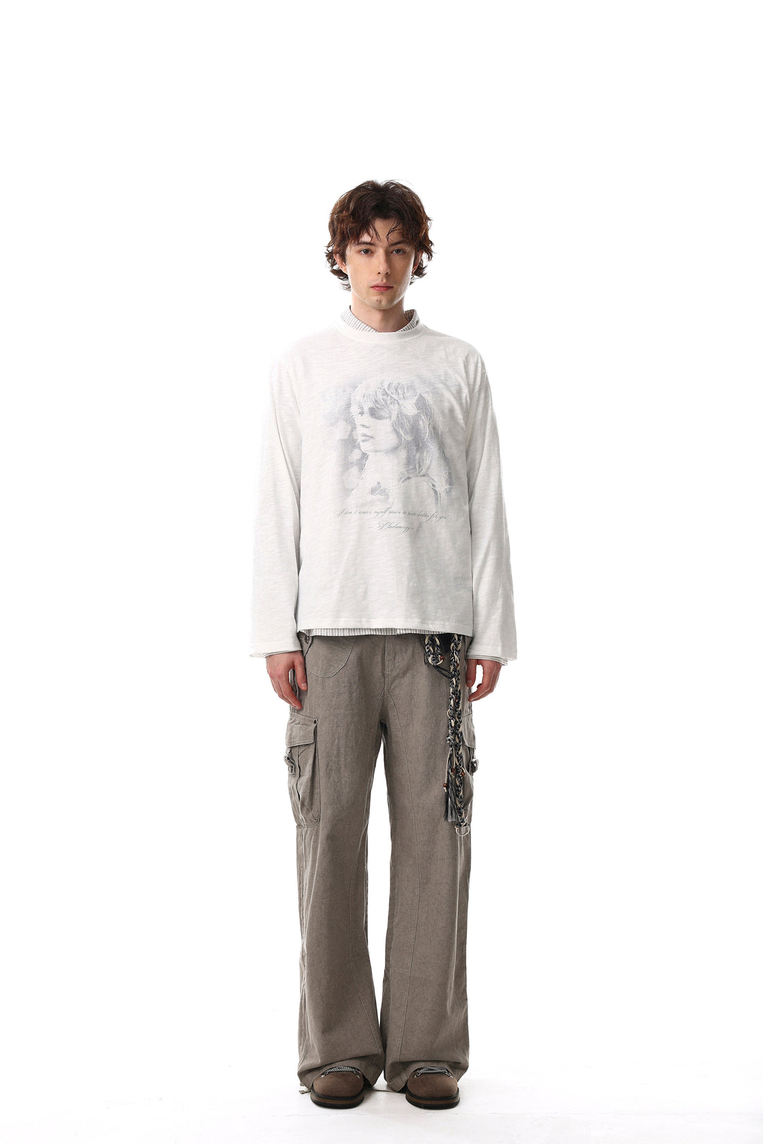 Omirad Vintage Portrait Graphic Long Sleeve Tee