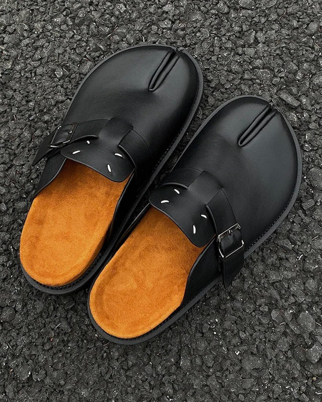 Algo Split-Toe Leather Mule Clogs