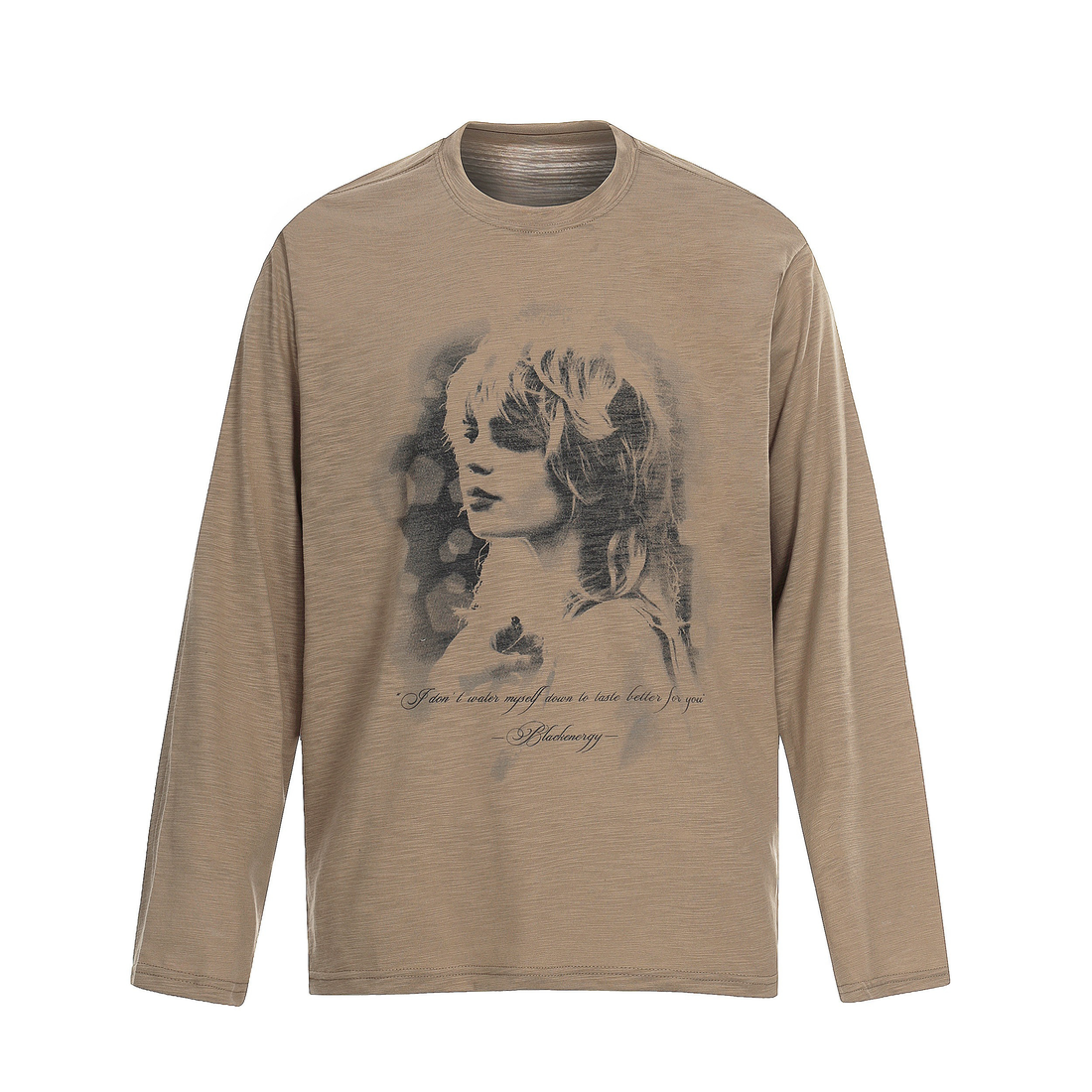 Omirad Vintage Portrait Graphic Long Sleeve Tee