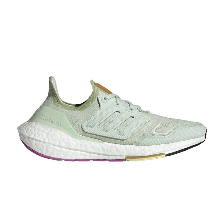 Wmns UltraBoost 22 'Linen Green'