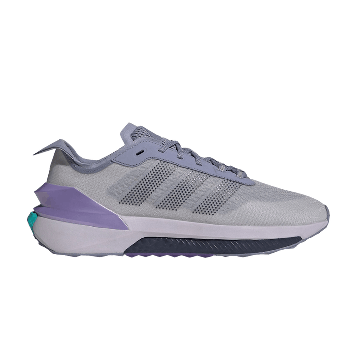 Avryn 'Silver Violet'