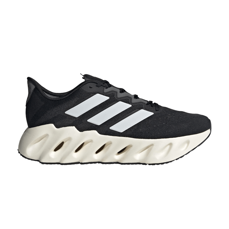 Switch FWD 'Black White'